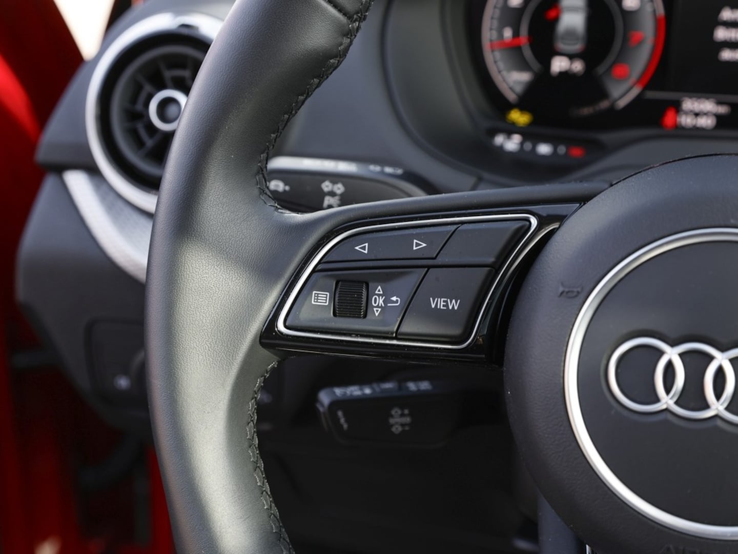 Bild über Audi Q2 advanced 35 TFSI S tronic - für weitere Informationen kontaktieren Sie den Audi Partner