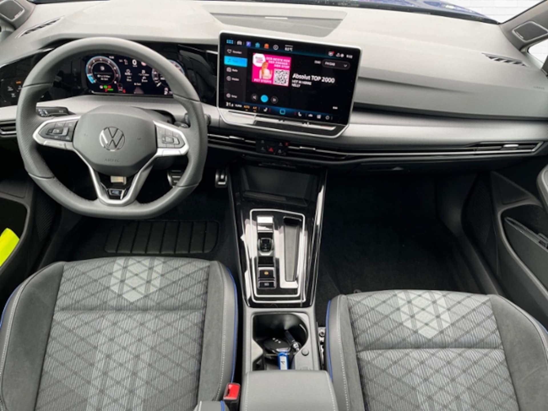 Volkswagen Golf R-Line