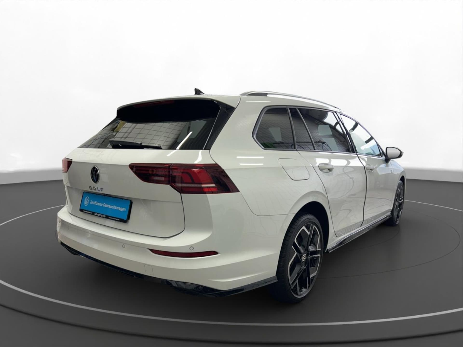 Volkswagen Golf Variant R-Line