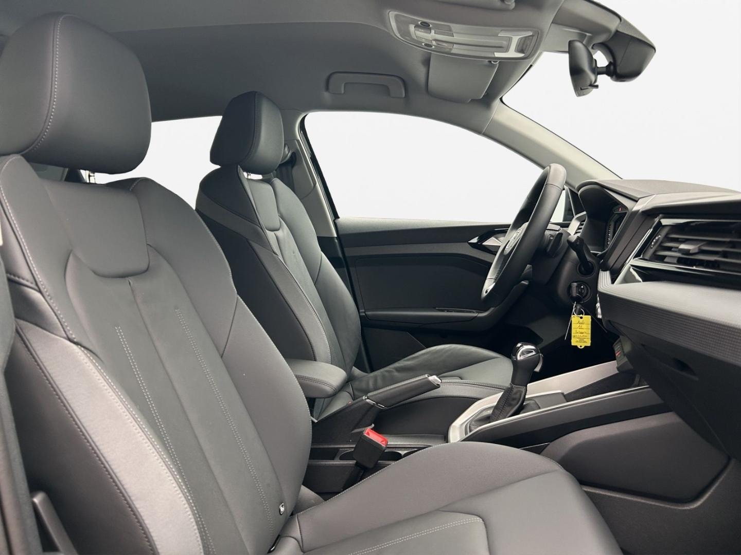 Bild über Audi A1 allstreet 35 TFSI S tronic - für weitere Informationen kontaktieren Sie den Audi Partner