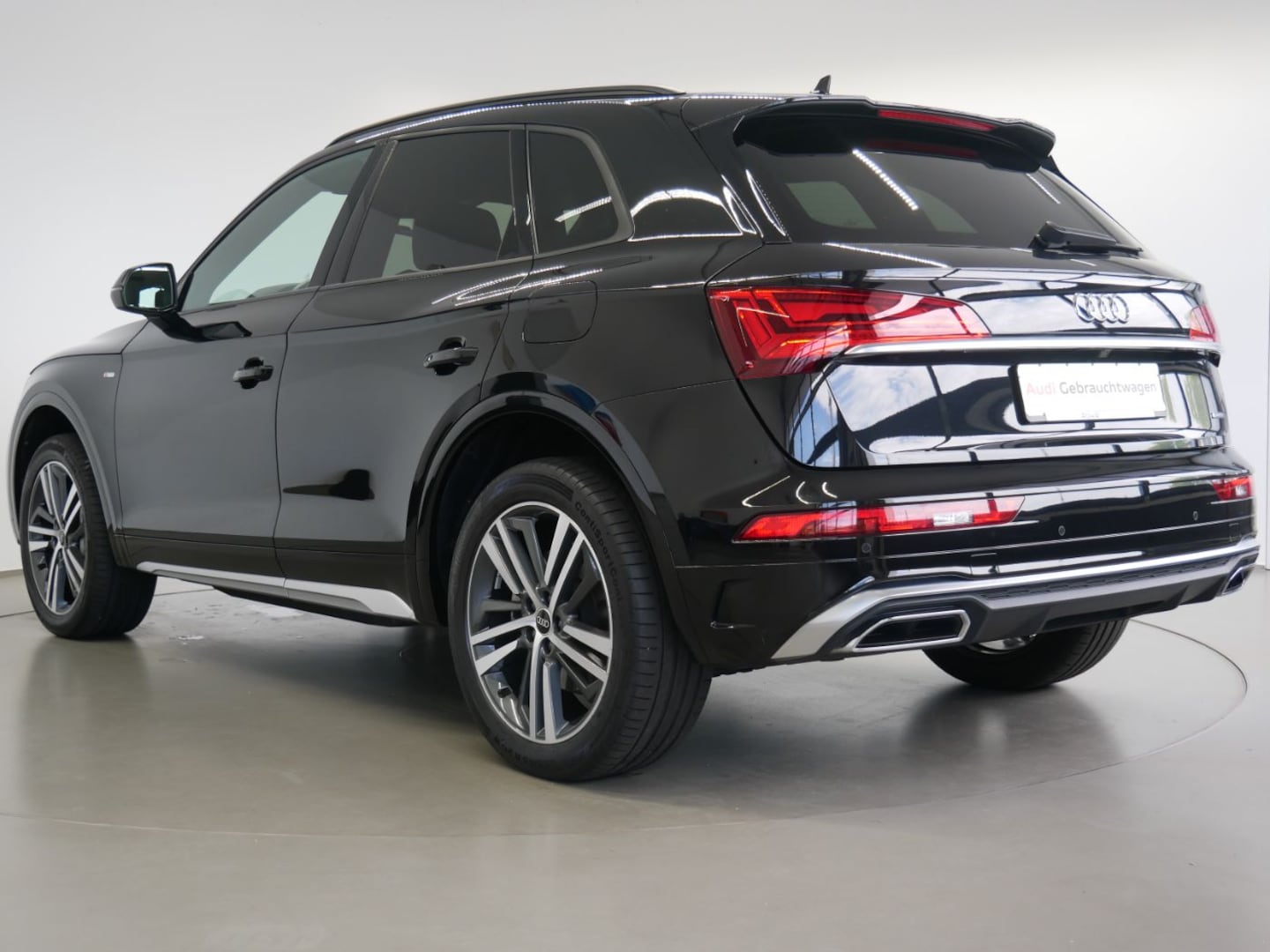 Bild über Audi Q5 TFSI e S line 50 TFSI e quattro S tronic - für weitere Informationen kontaktieren Sie den Audi Partner
