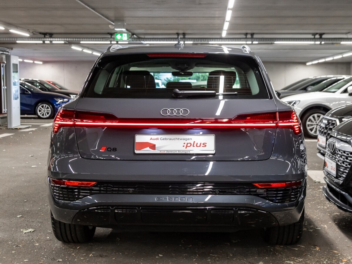 Image about Audi Q8 e-tron S line 50 e-tron quattro