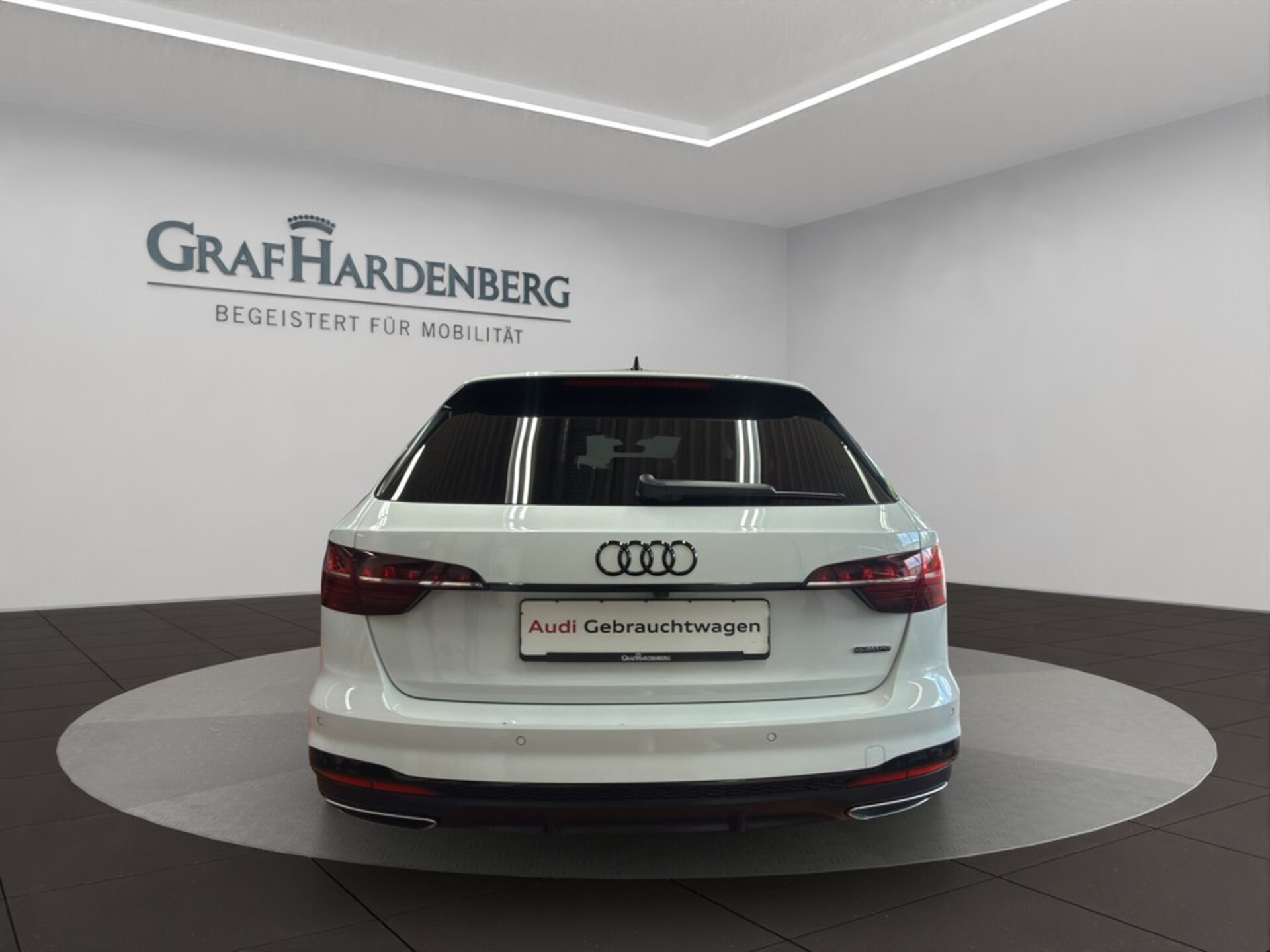 Audi A4 Avant S line