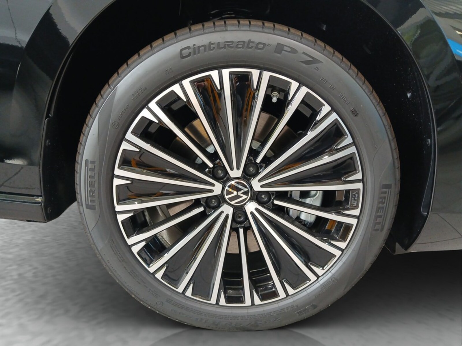 Volkswagen Passat – Bild 16