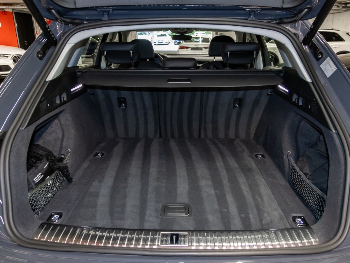 Image about Audi Q8 e-tron S line 50 e-tron quattro