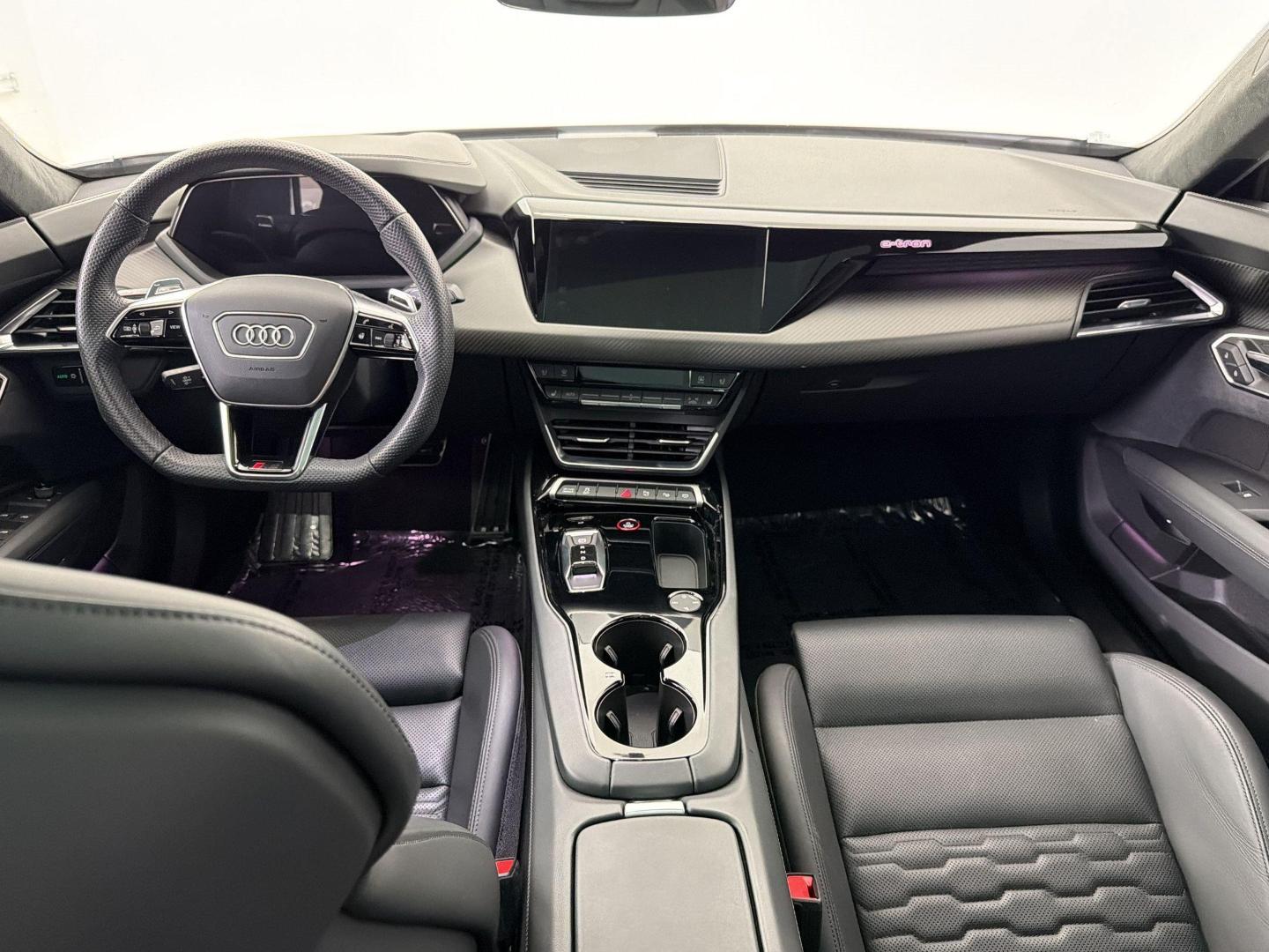 2024 Audi RS e-tron GT Base - Photo 16