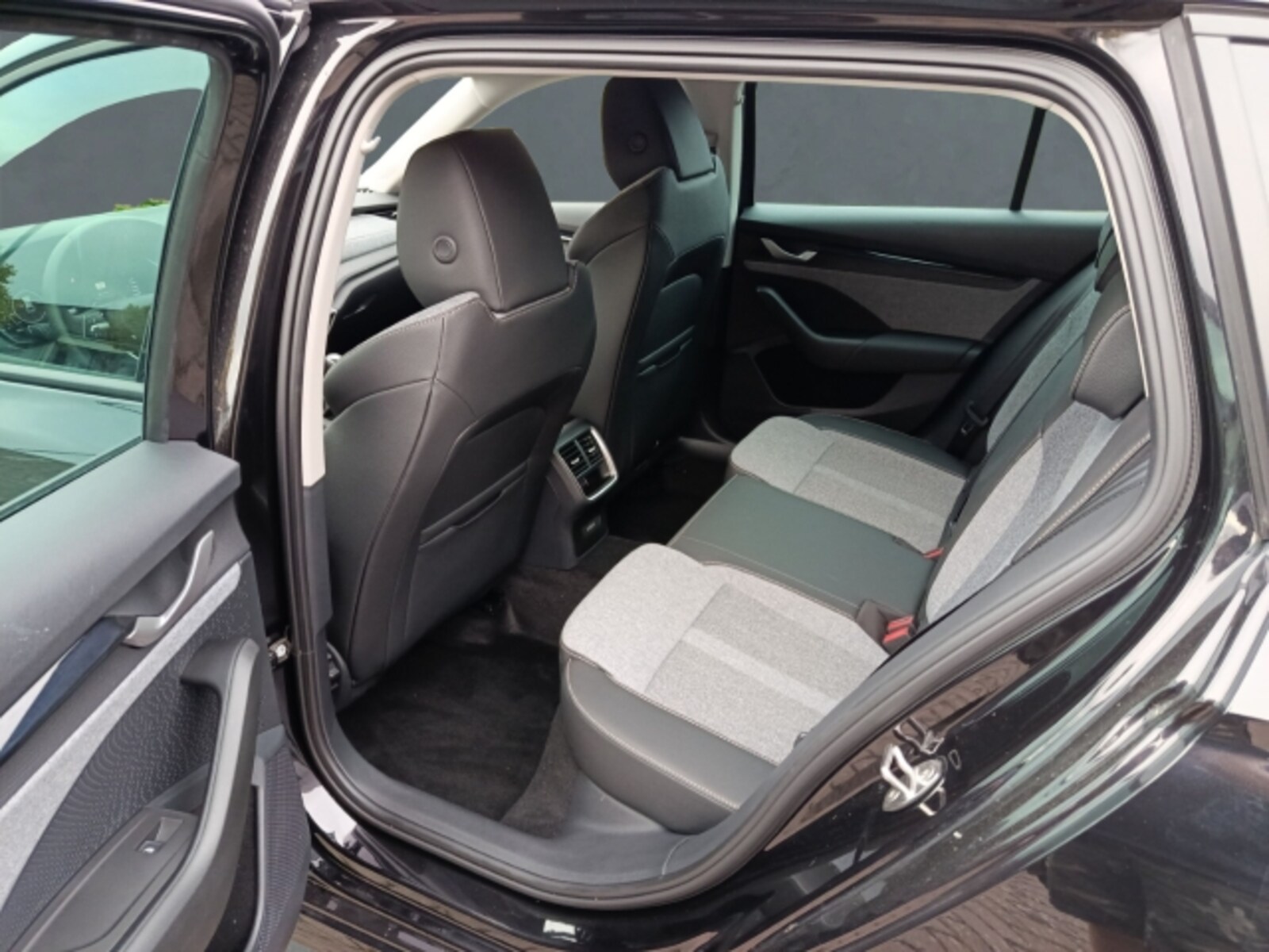 Škoda Octavia Combi – Bild 7