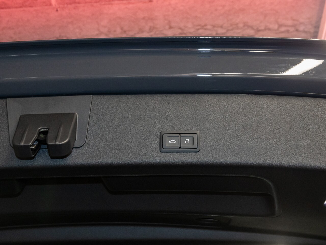 Image about Audi Q8 e-tron S line 50 e-tron quattro