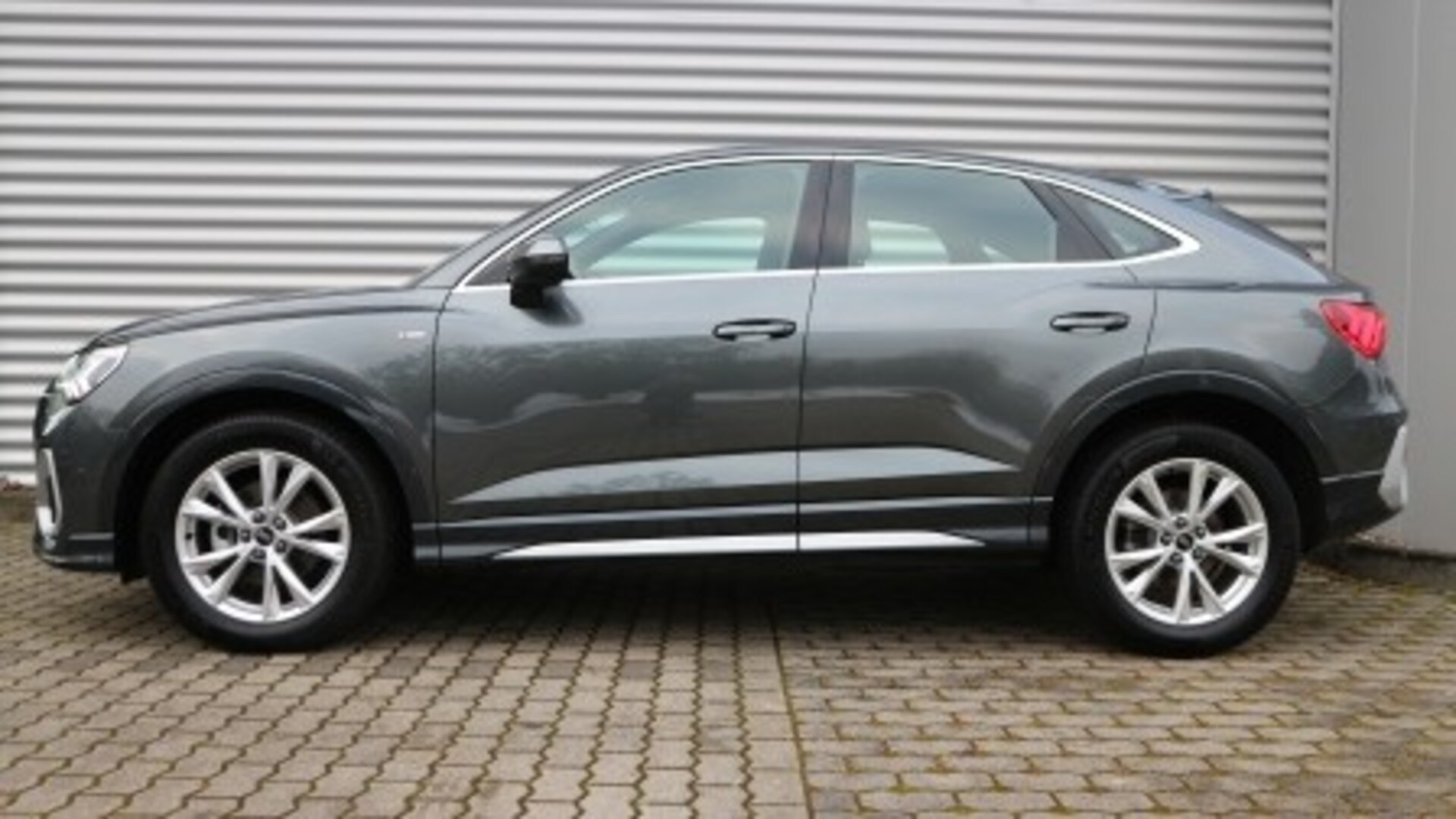 Audi Q3 Sportback S line