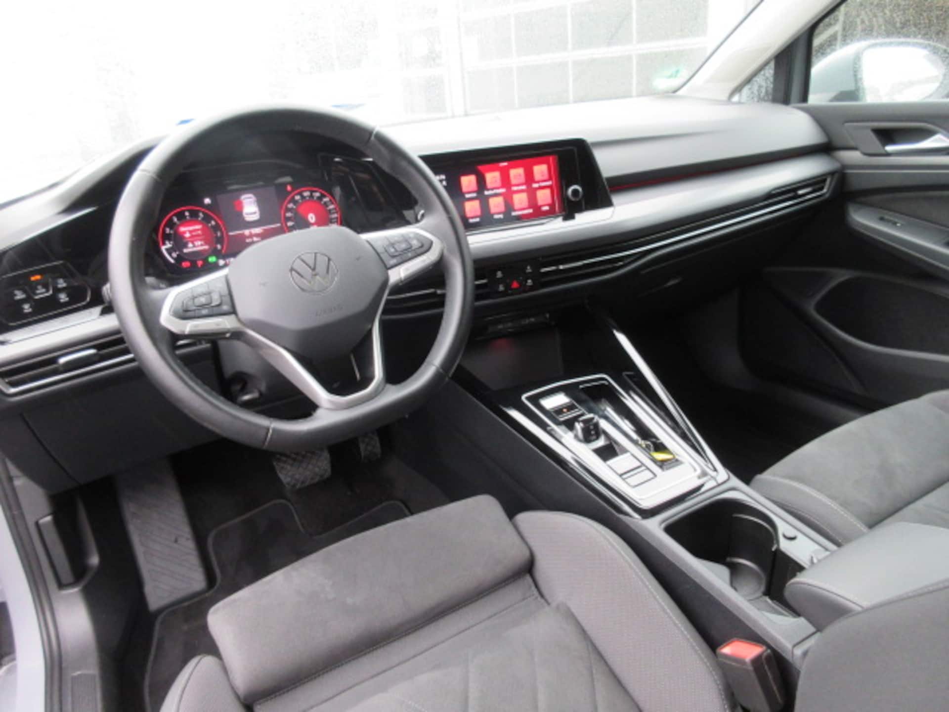 Volkswagen Golf Style