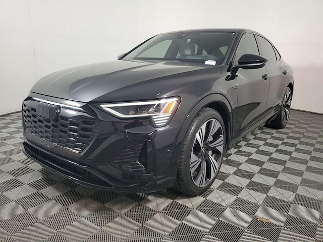 2024 Audi Q8 Sportback e-tron