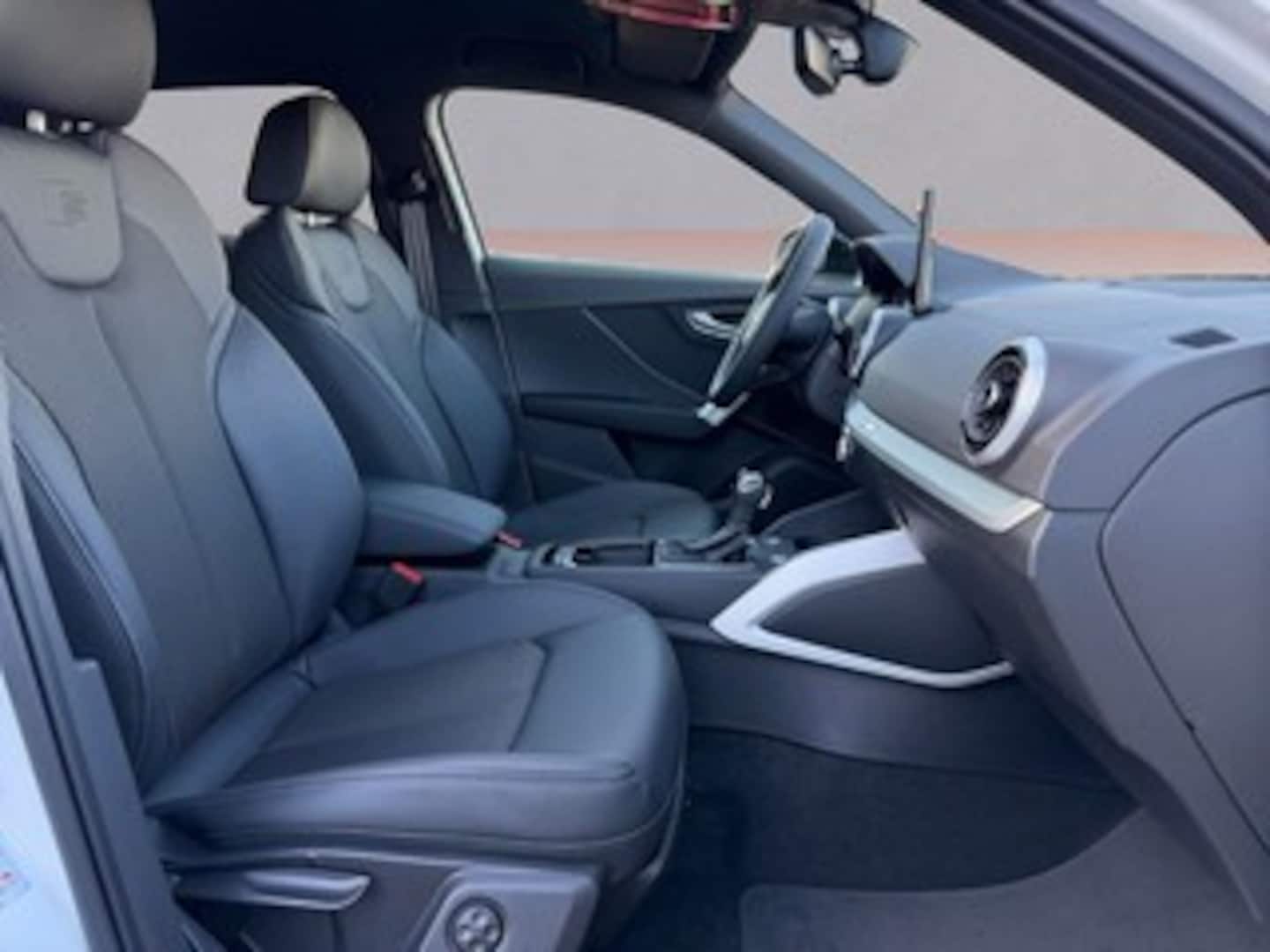 Bild über Audi Q2 S line 35 TFSI S tronic - für weitere Informationen kontaktieren Sie den Audi Partner