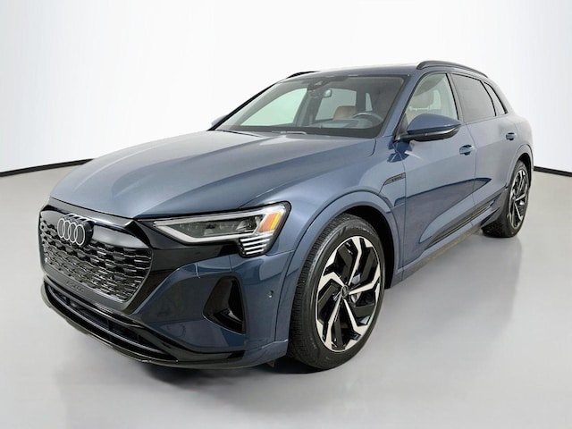 2024 Audi Q8 e-tron