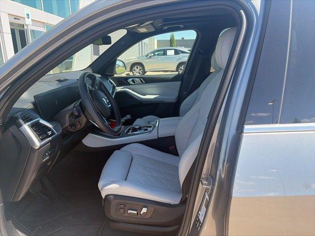 2025 BMW X5 xDrive40i's photo
