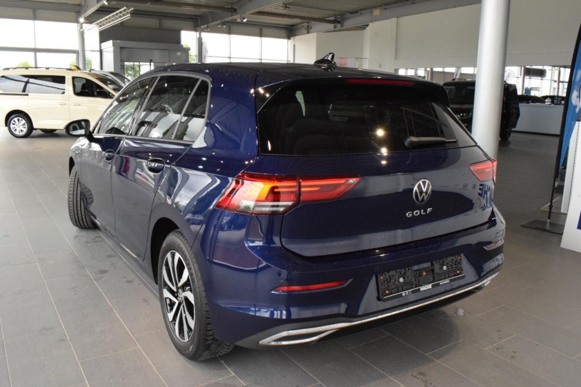 Volkswagen Golf Life