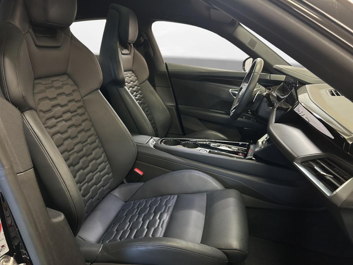 Image about Audi e-tron GT e-tron quattro