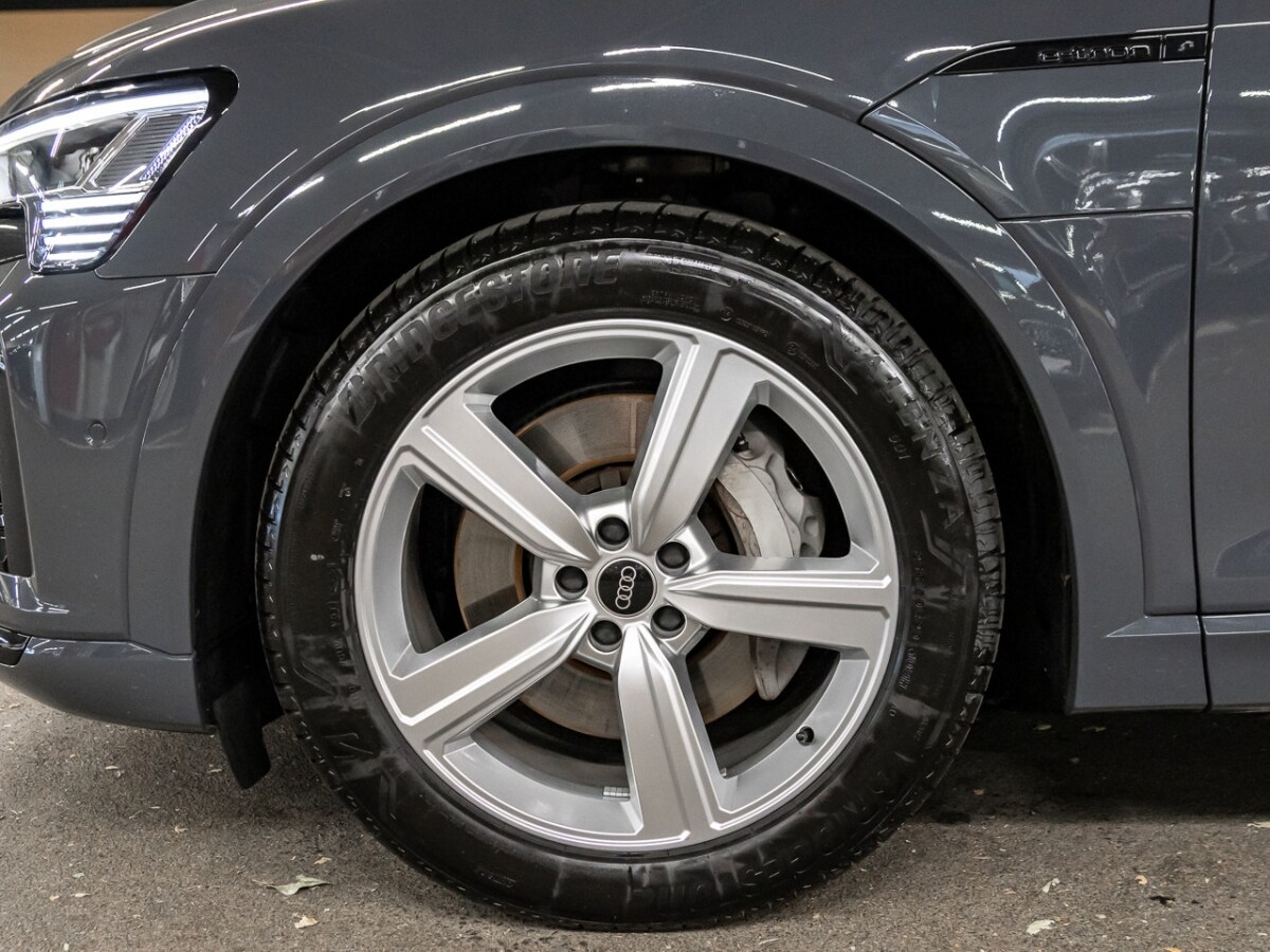 Image about Audi Q8 e-tron S line 50 e-tron quattro