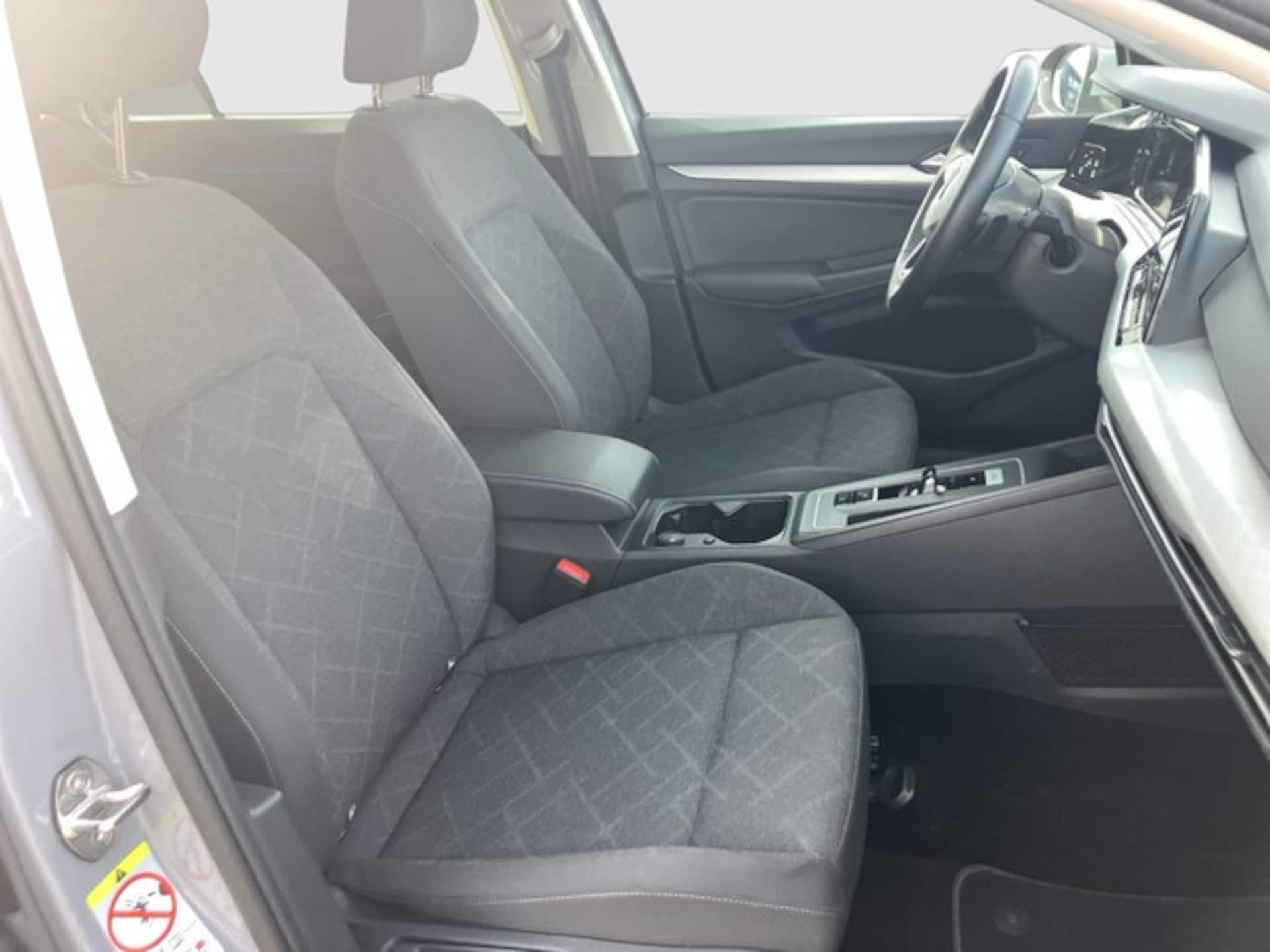 Volkswagen Golf Variant Life