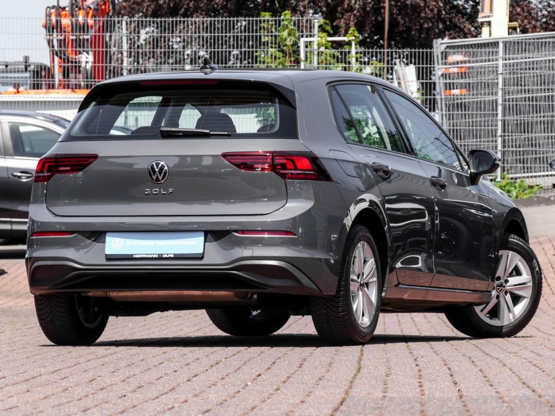 Volkswagen Golf Life