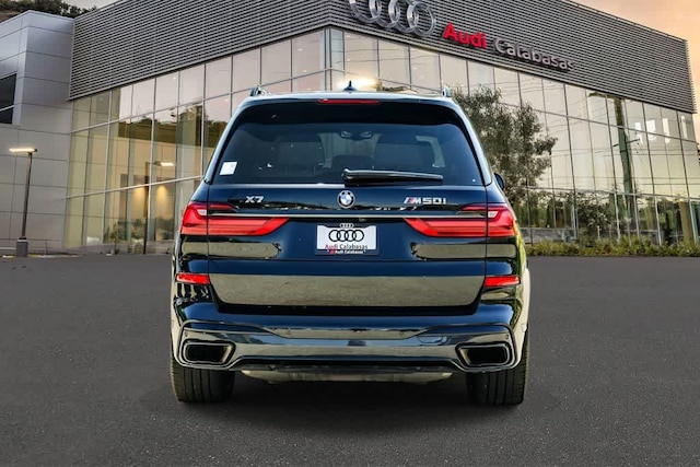 2022 BMW X7
