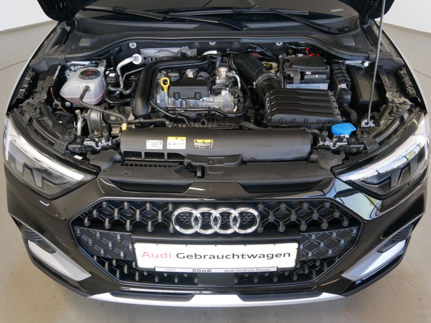 Bild über Audi A1 allstreet 30 TFSI Schaltgetriebe - für weitere Informationen kontaktieren Sie den Audi Partner