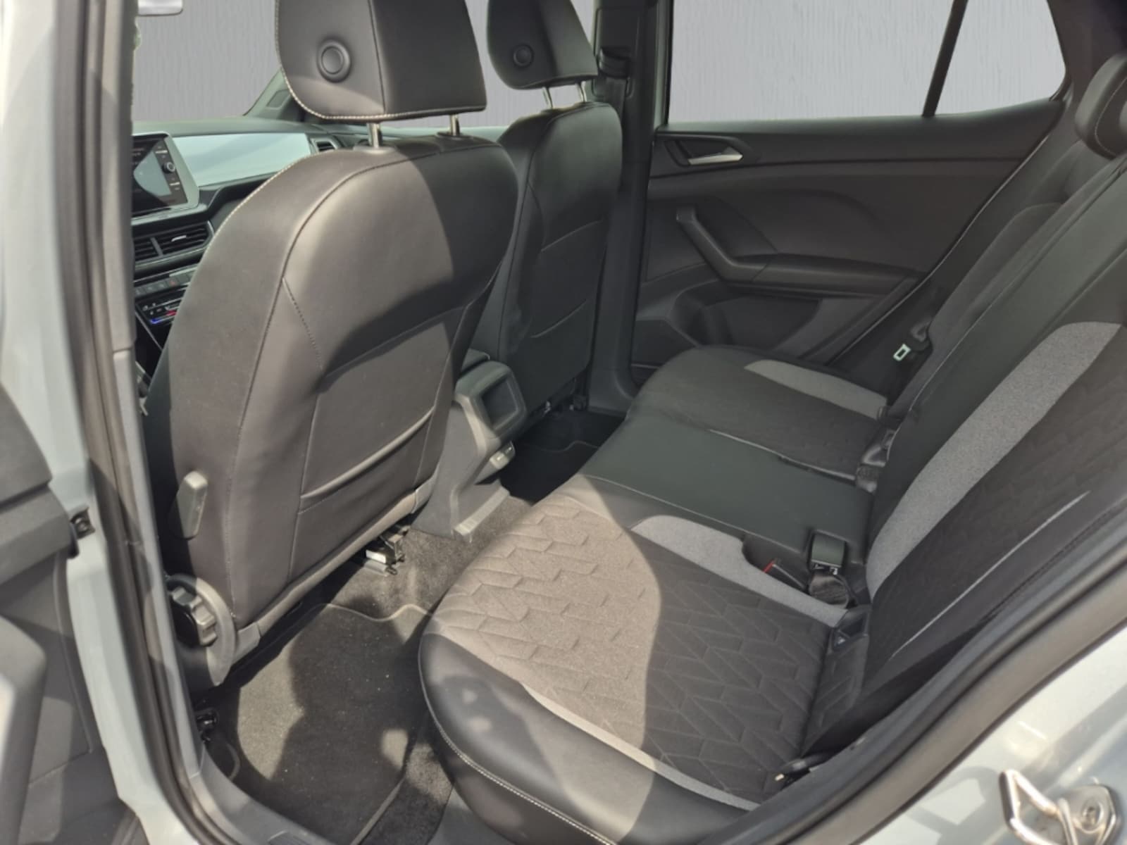 Volkswagen T-Cross – Bild 14