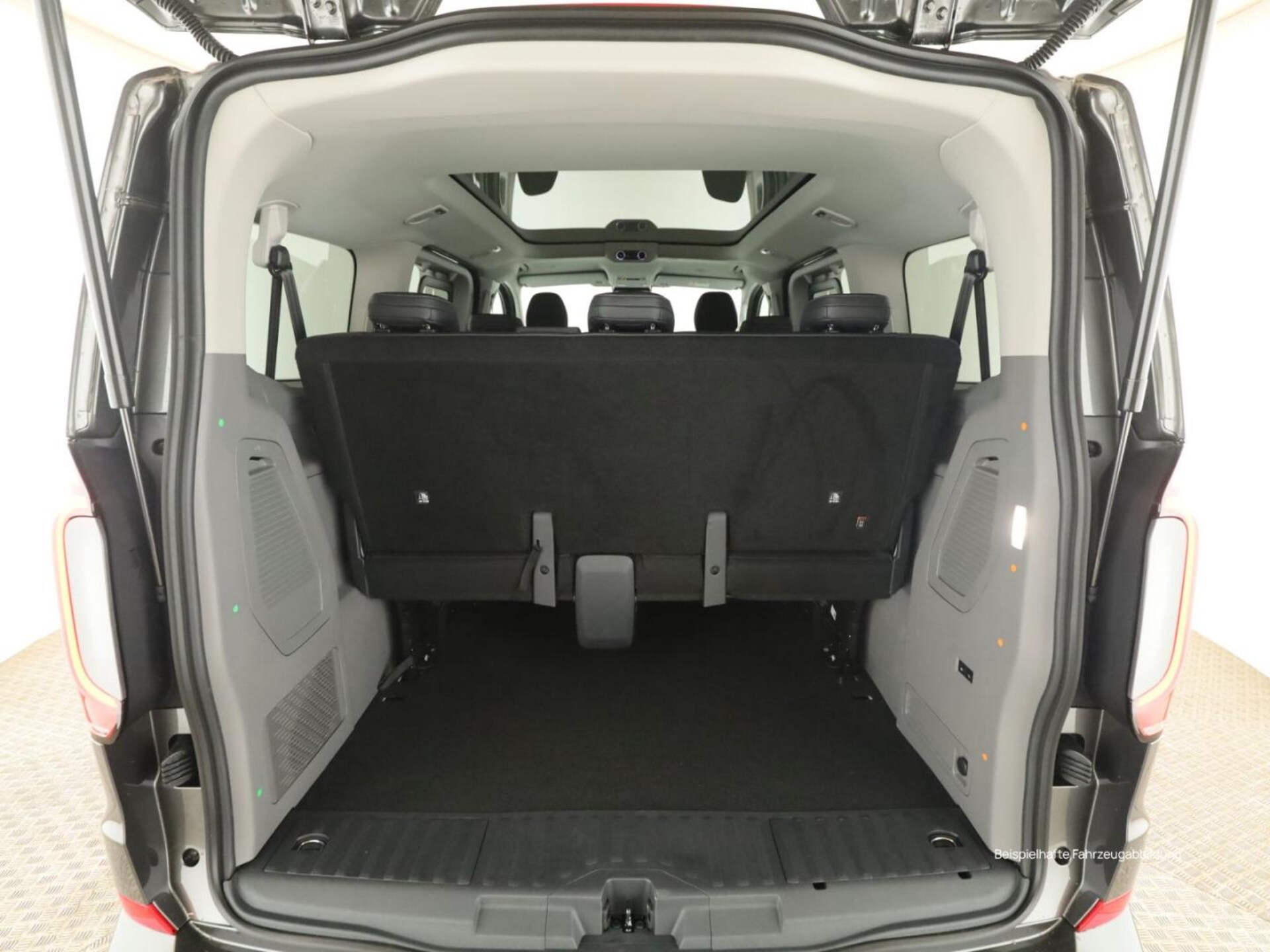 Volkswagen e-Caravelle Style