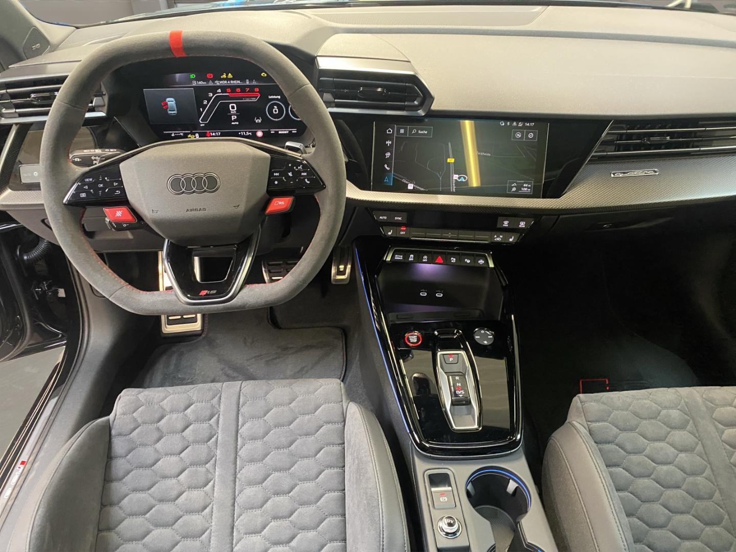 Image about Audi RS 3 Limousine TFSI quattro S tronic