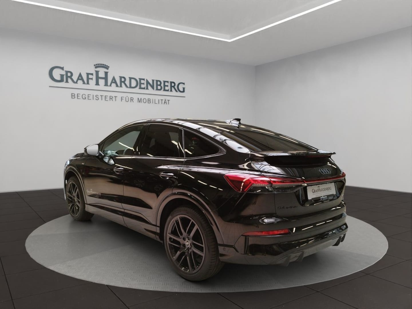 Bild über Audi Q4 Sportback e-tron e-tron quattro 220 kW - für weitere Informationen kontaktieren Sie den Audi Partner