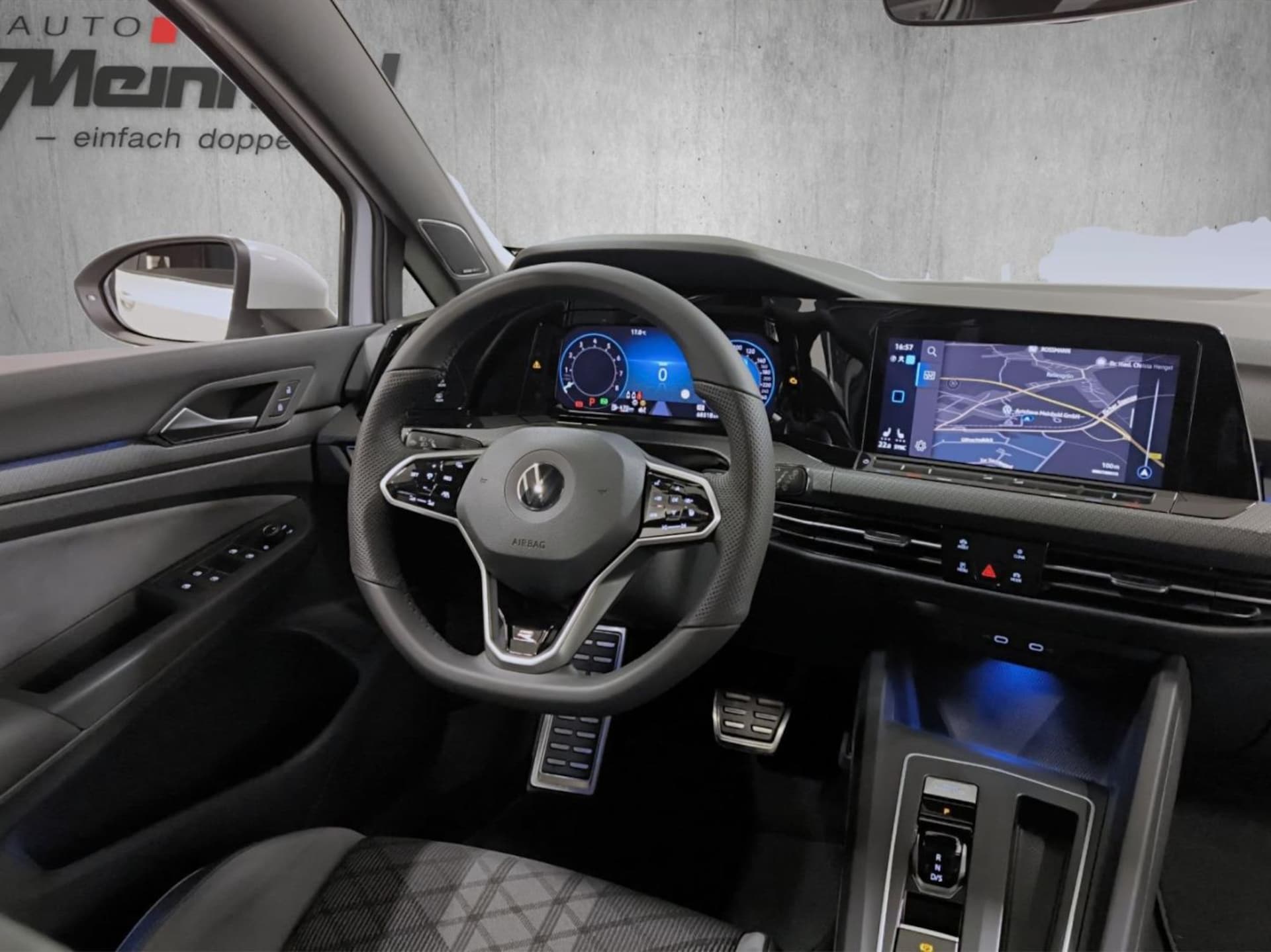 Volkswagen Golf R-Line