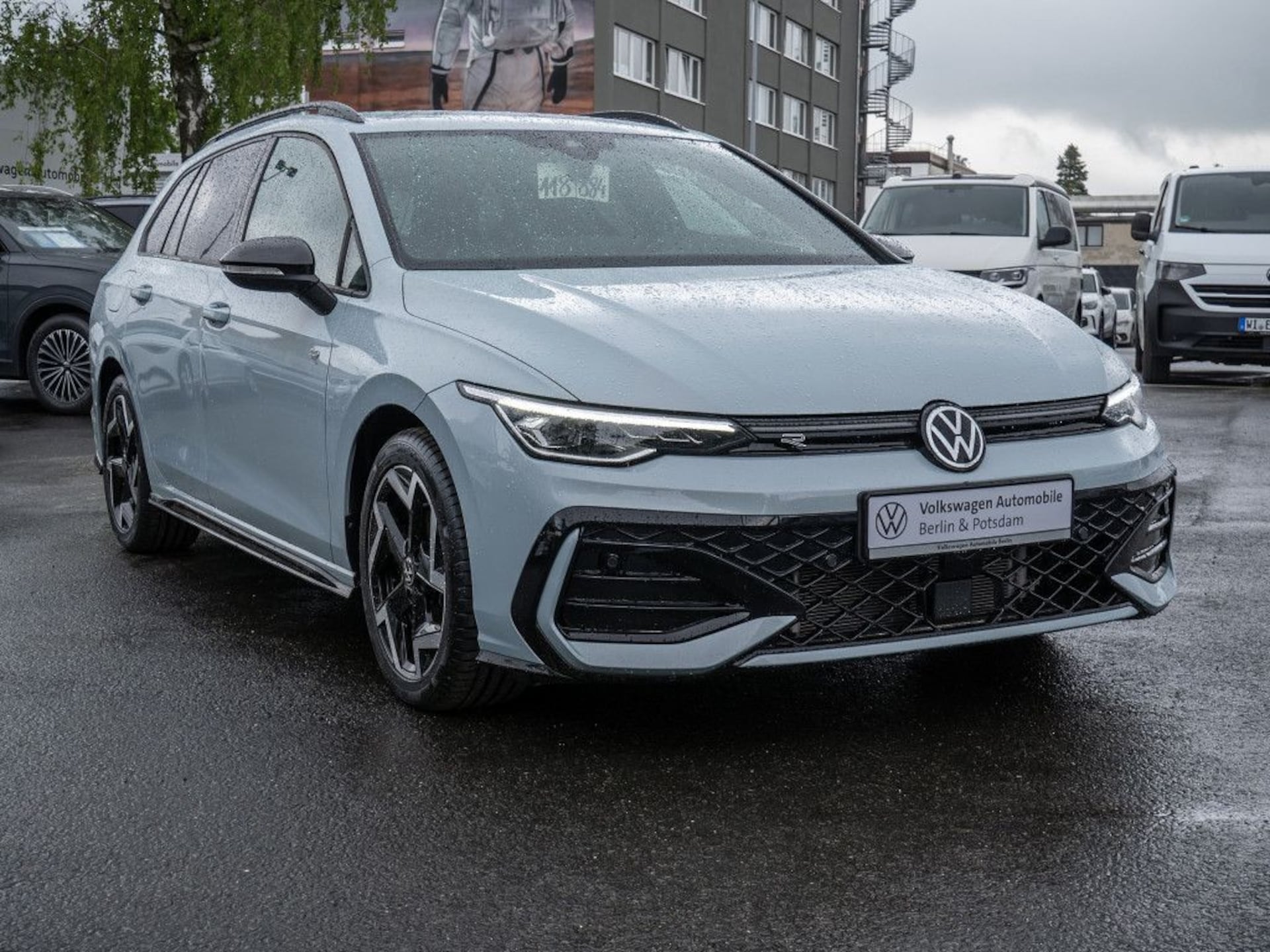 Volkswagen Golf Variant R-Line