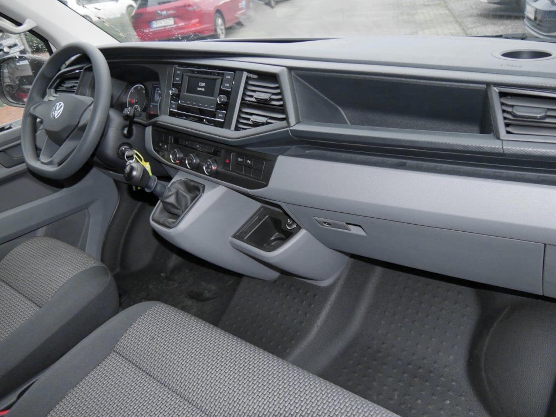 Volkswagen T6.1 Transporter Kasten langer Radstand