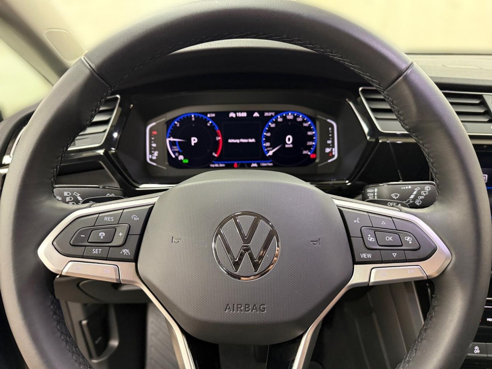 Volkswagen Touran – Bild 10