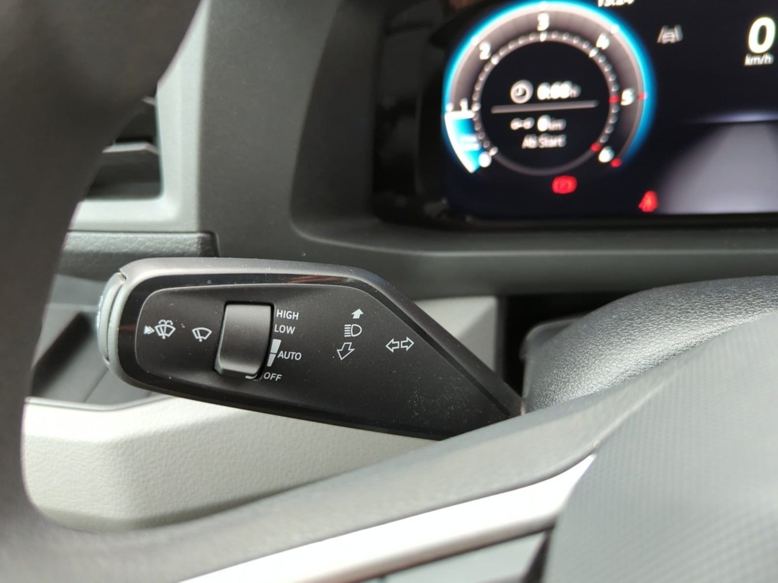 Volkswagen Crafter Kasten mittlerer Radstand – Bild 21
