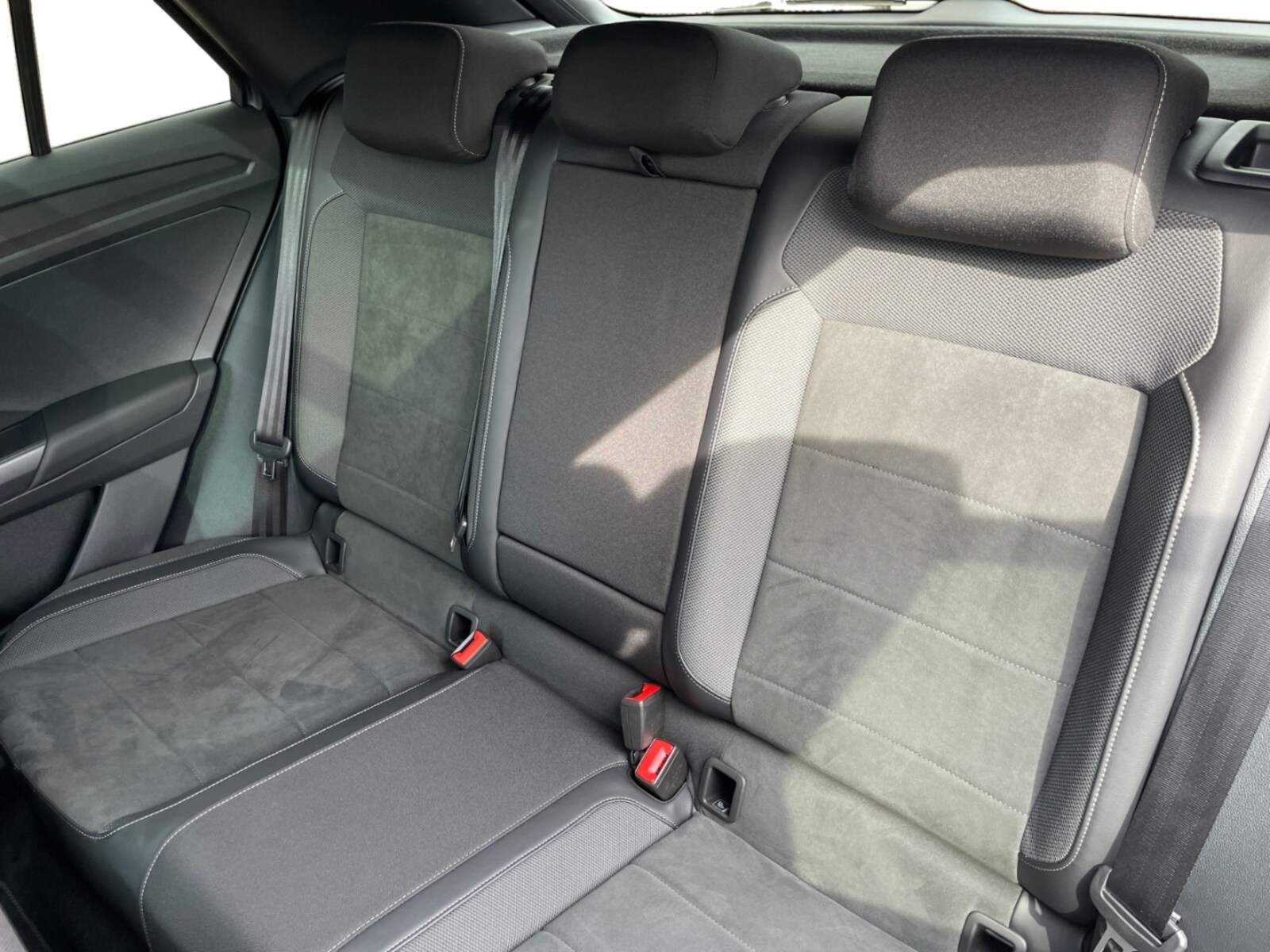 Volkswagen T-Roc – Bild 13