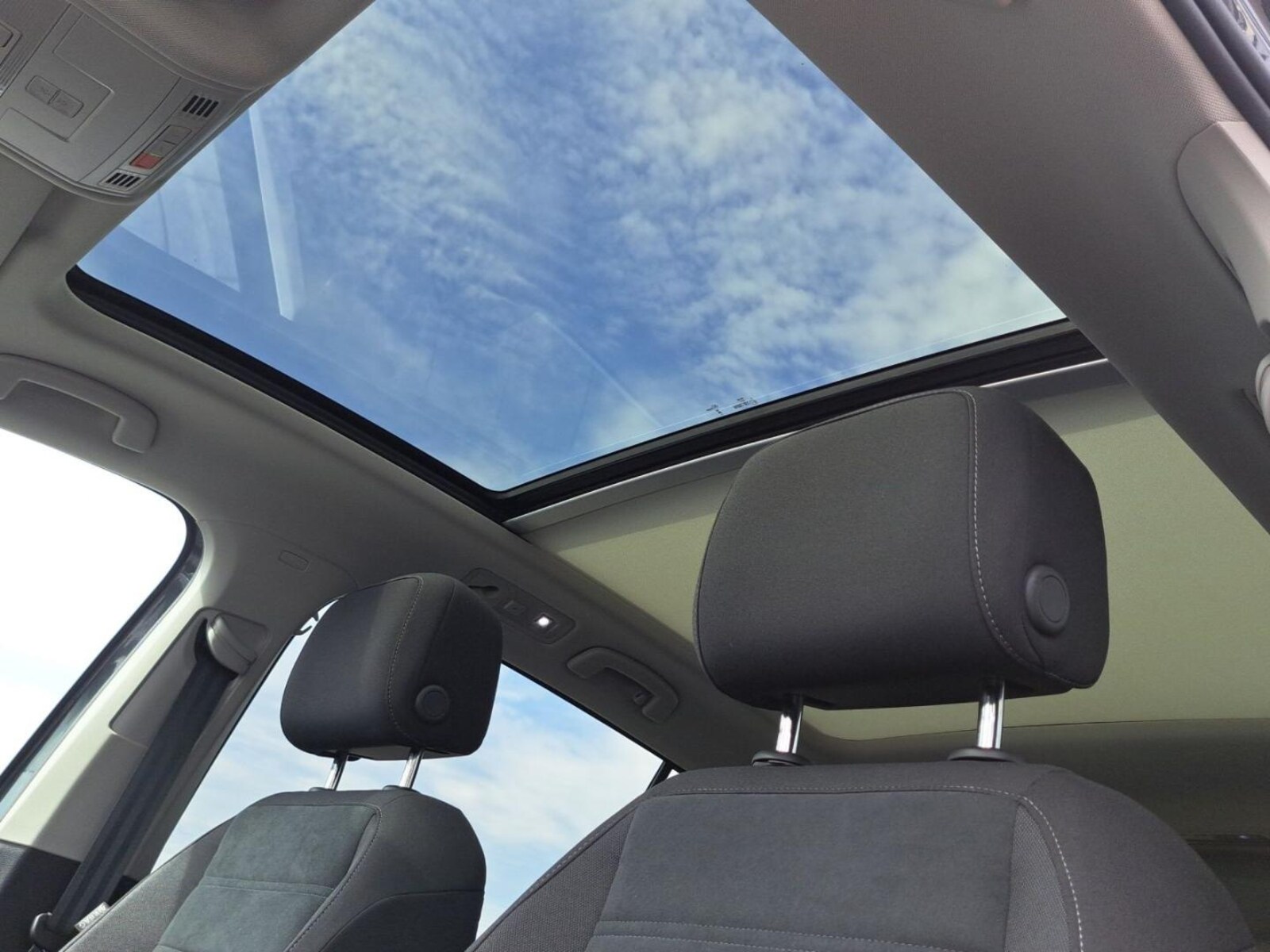 Volkswagen Touran – Bild 21