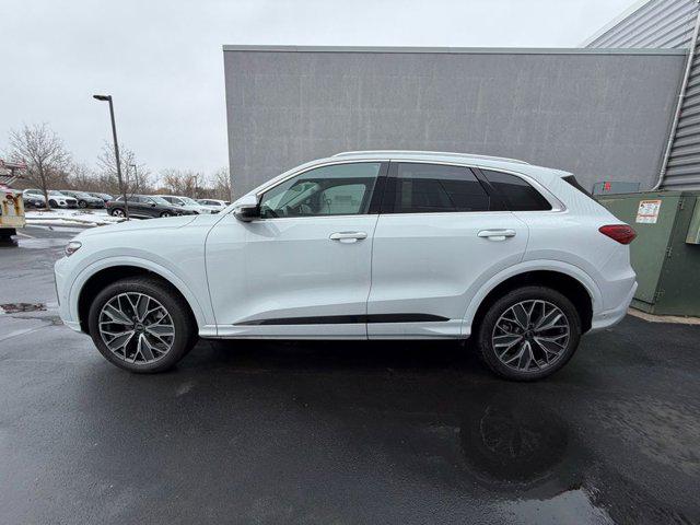 2025 Audi Q5 Premium Plus - Photo 3