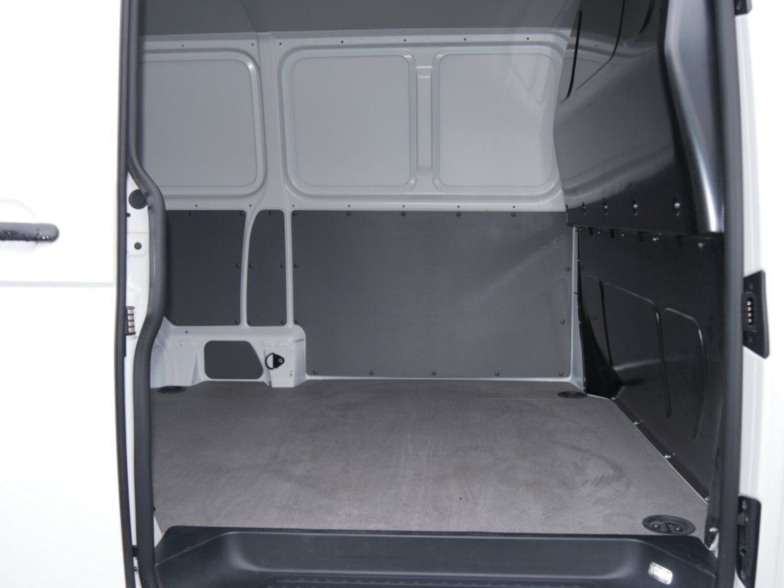 Volkswagen T6.1 Transporter Kasten langer Radstand – Bild 6