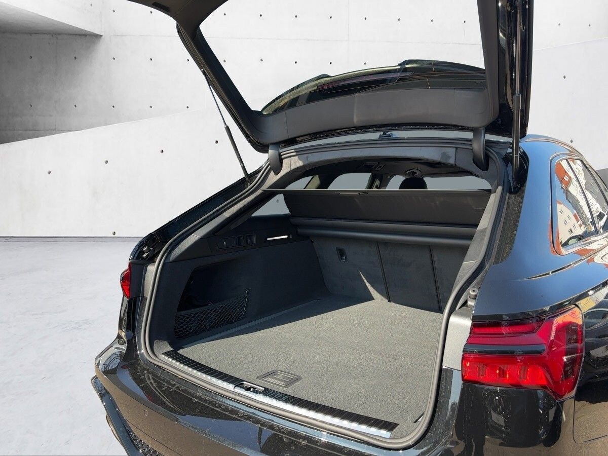 Image about Audi RS 6 Avant performance quattro tiptronic