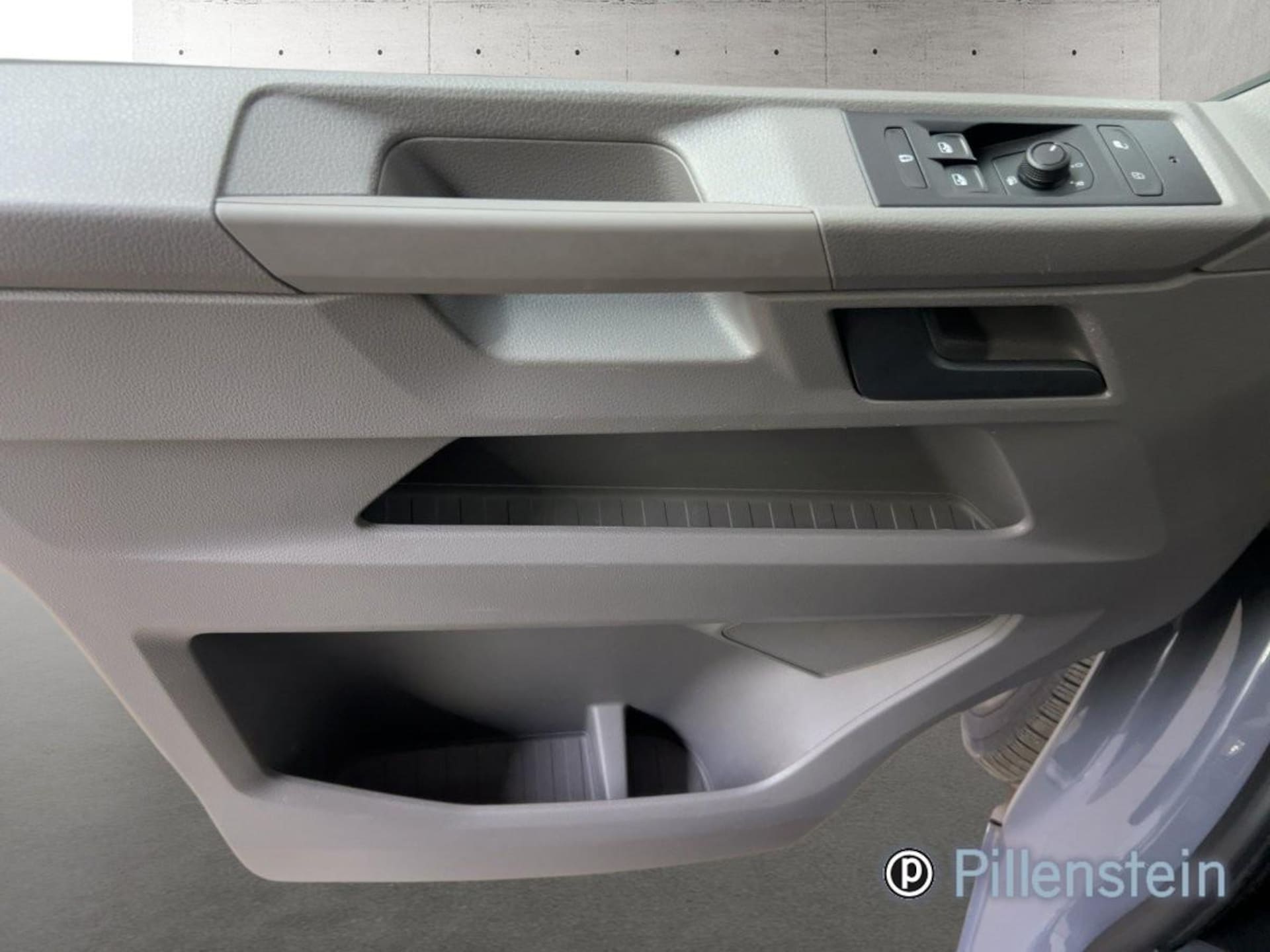 Volkswagen T6.1 Caravelle langer Radstand Comfortline
