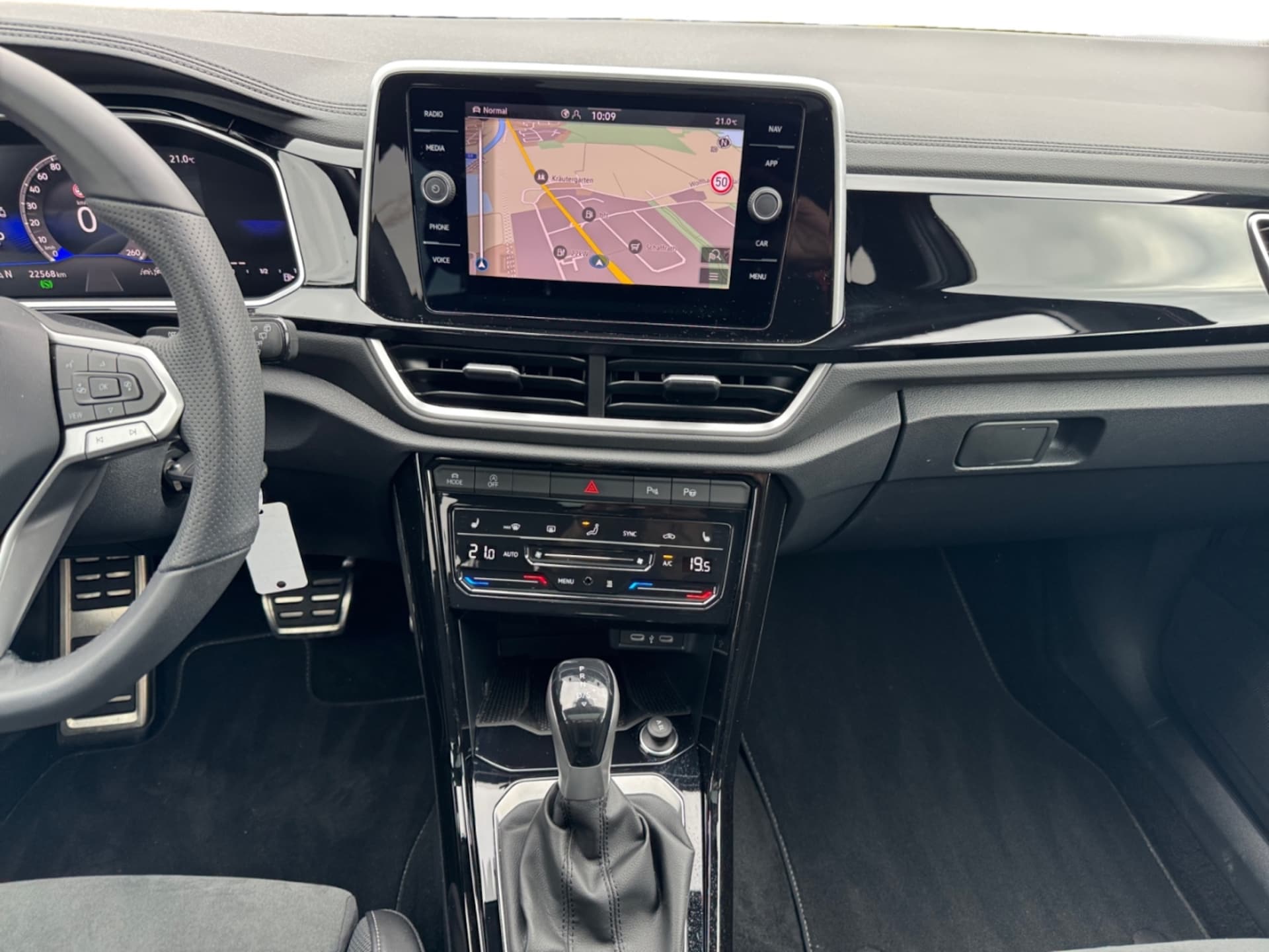 Volkswagen T-Roc R-Line
