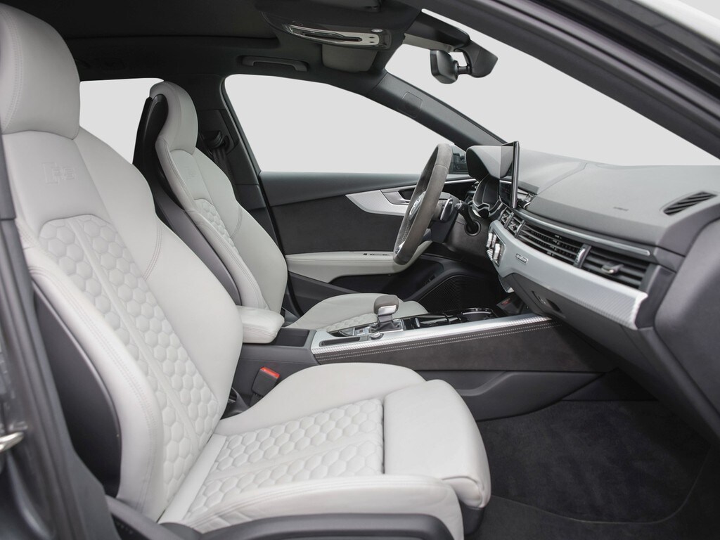 Image about Audi RS 4 Avant TFSI quattro tiptronic