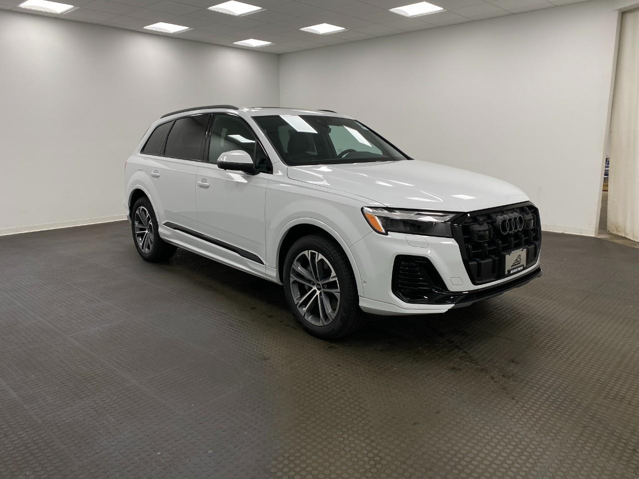 2026 Audi Q7 45 Premium Plus quattro Tiptronic's photo