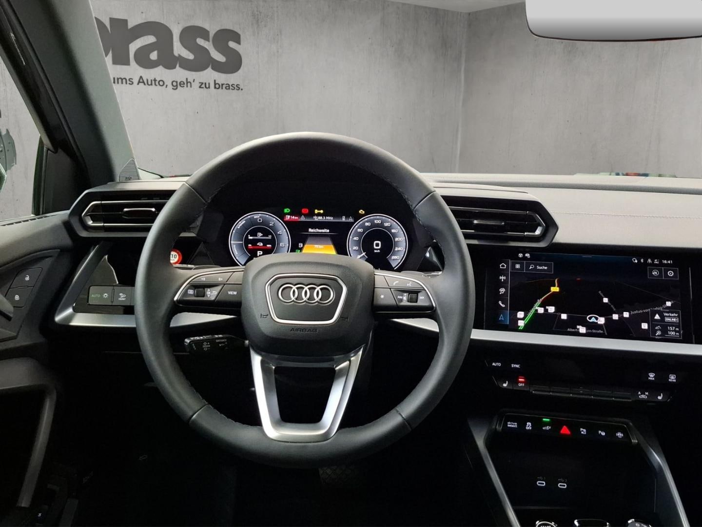 Bild über Audi A3 Sportback TFSI e S line 40 TFSI e S tronic - für weitere Informationen kontaktieren Sie den Audi Partner