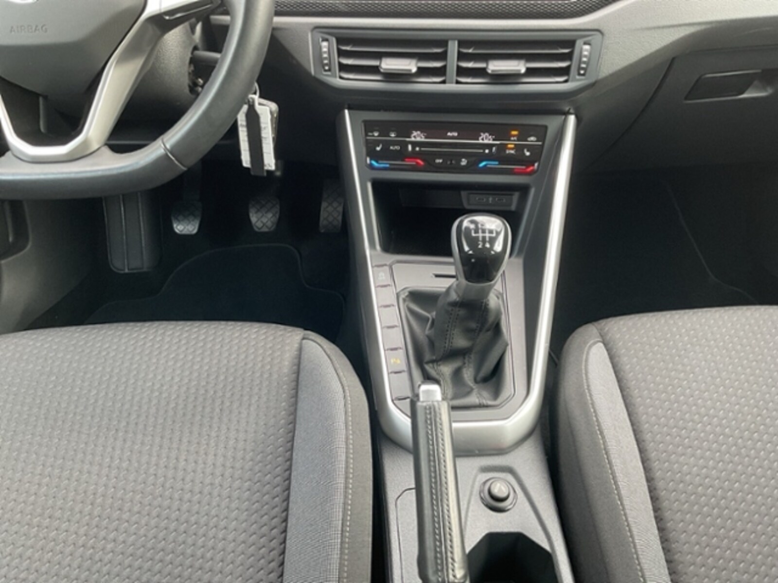 Volkswagen Polo – Bild 9