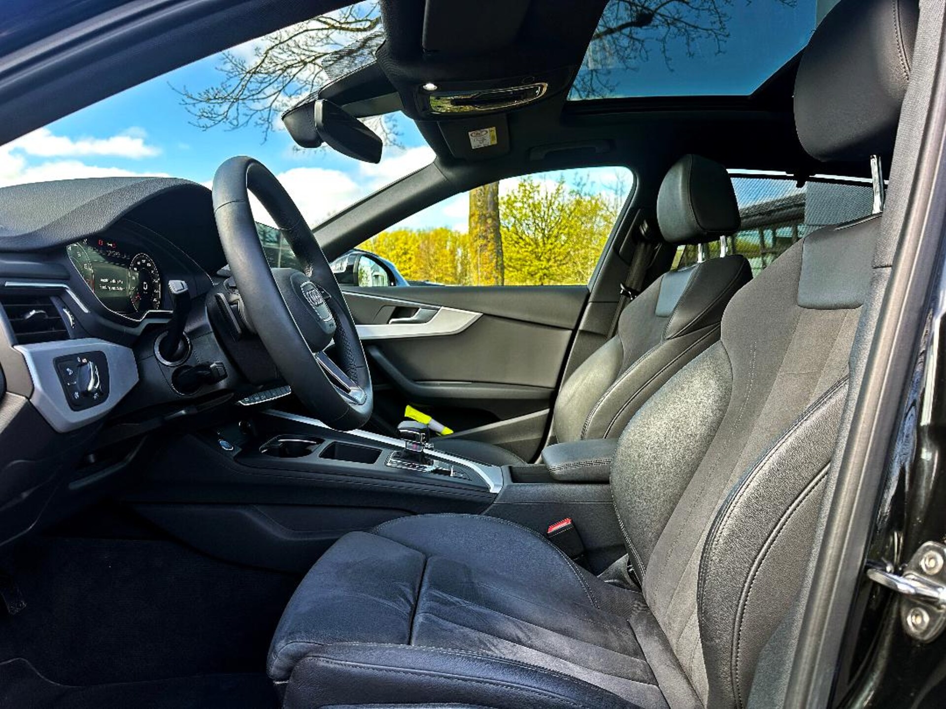 Audi A4 Avant S line