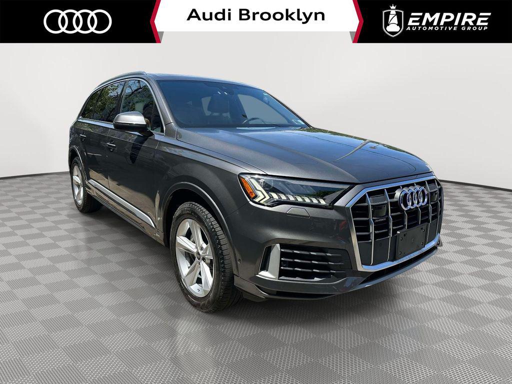 2023 Audi Q7 55 Premium quattro Tiptronic's photo