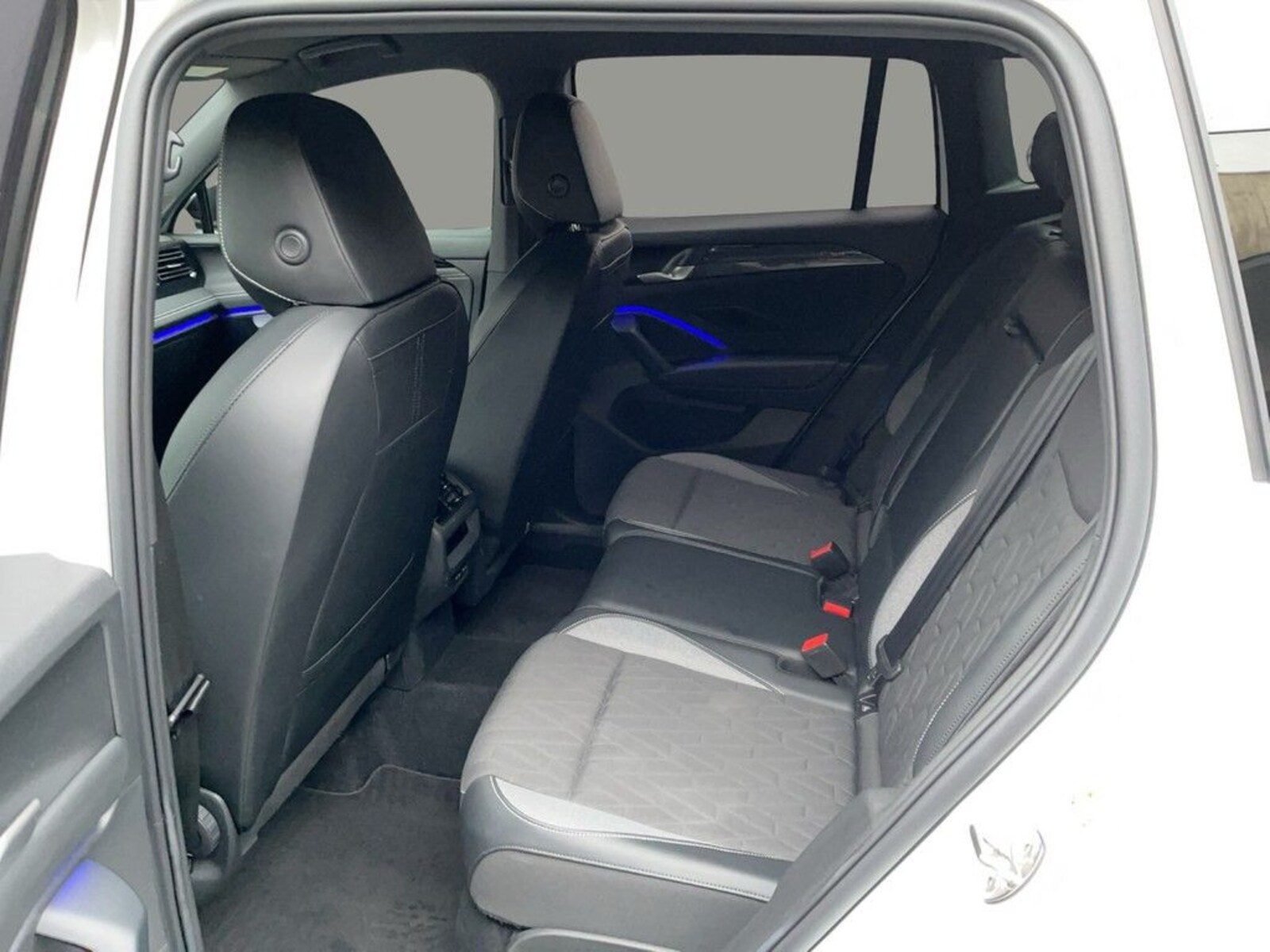 Volkswagen Tiguan – Bild 14