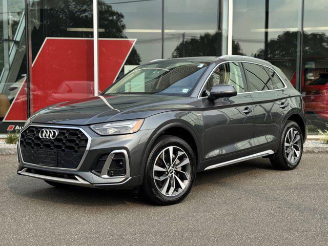 2022 Audi Q5 Premium Plus