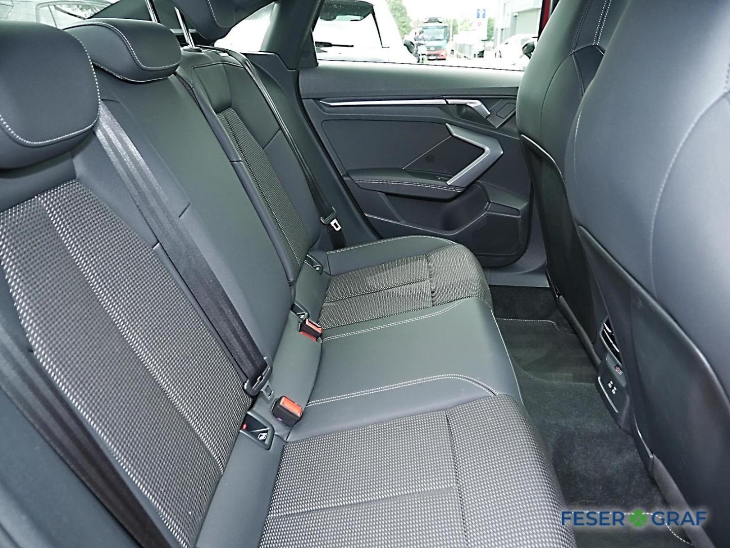 Bild über Audi A3 Limousine S line TFSI S tronic - für weitere Informationen kontaktieren Sie den Audi Partner